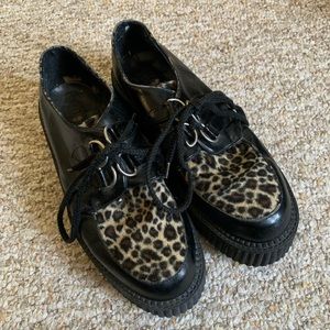 Morbid Threads platform loafers